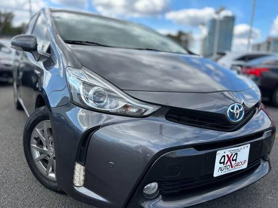TOYOTA PRIUS V 2017 JTDZN3EU0HJ072067 image